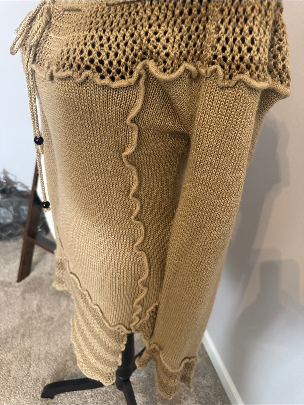 Boston Proper Camel Knit Off-the-Shoulder Lace-Trim Sweater - Picture 3 of 8